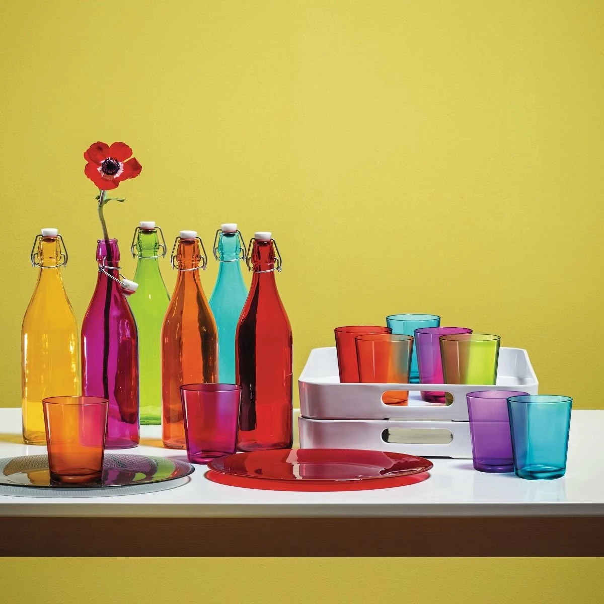 Bormioli Rocco 33.75oz Swing Top Giara Glass Bottle | Red 4 Bormioli Rocco 33.75oz Swing Top Giara Glass Bottle | Red - Image 2