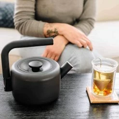 Fellow Clyde Stove Top Tea Kettle | Matte Black -Le Creuset shop 71llp7i7qfs. ac sl1500