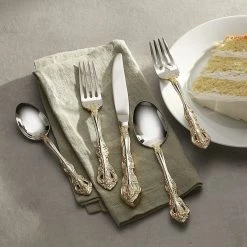 Oneida 18/10 Stainless Steel 20-Piece Flatware Set | Golden Michelangelo -Le Creuset shop 91j wkj 3ul. ac sl1500