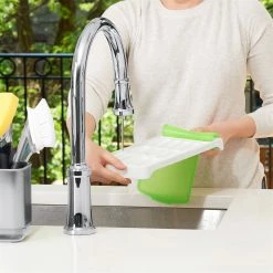 OXO Good Grips No-Spill Ice Stick Tray -Le Creuset shop gg 11147700 9