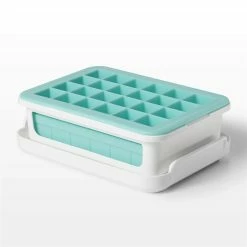 OXO Good Grips Covered Ice Cube Tray | Small Cubes -Le Creuset shop gg 11154300 1a