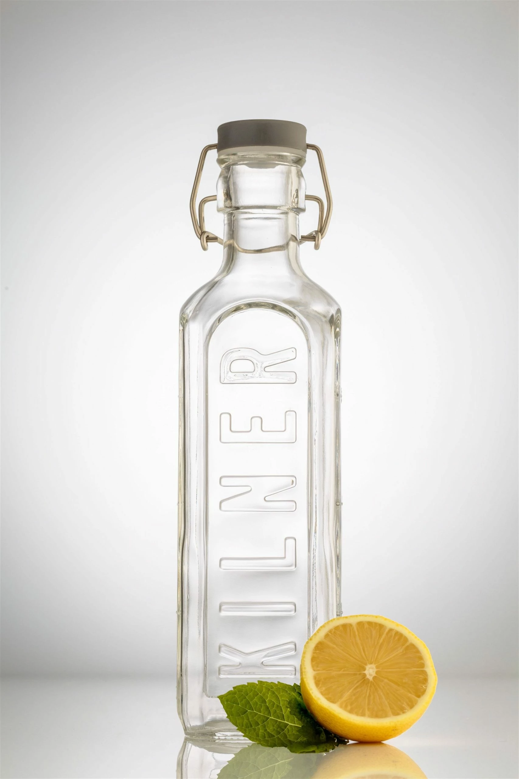 Kilner Swing Top Glass Bottle | 20oz 6 Kilner Swing Top Glass Bottle | 20oz - Image 4