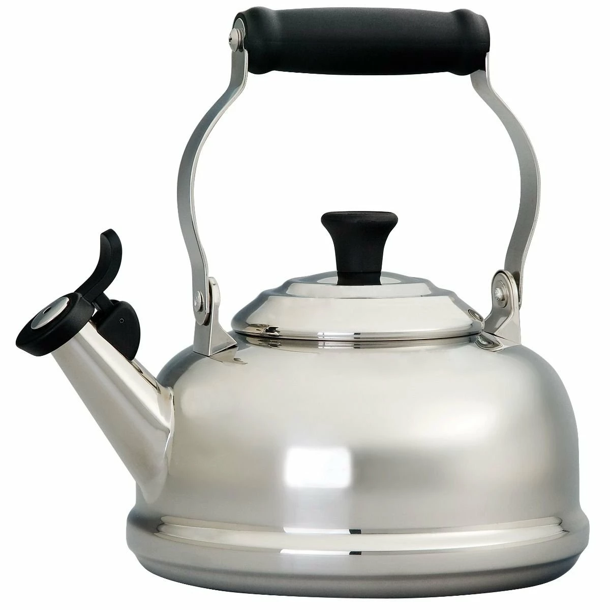 Le Creuset 1.7 Qt. Classic Whistling Kettle | Stainless Steel 3 Le Creuset 1.7 Qt. Classic Whistling Kettle | Stainless Steel